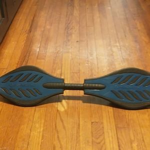 Castor board two-wheel skateboard